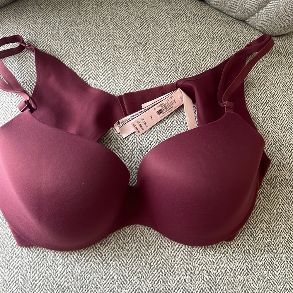 NWT Victoria’s Secret Demi Bra